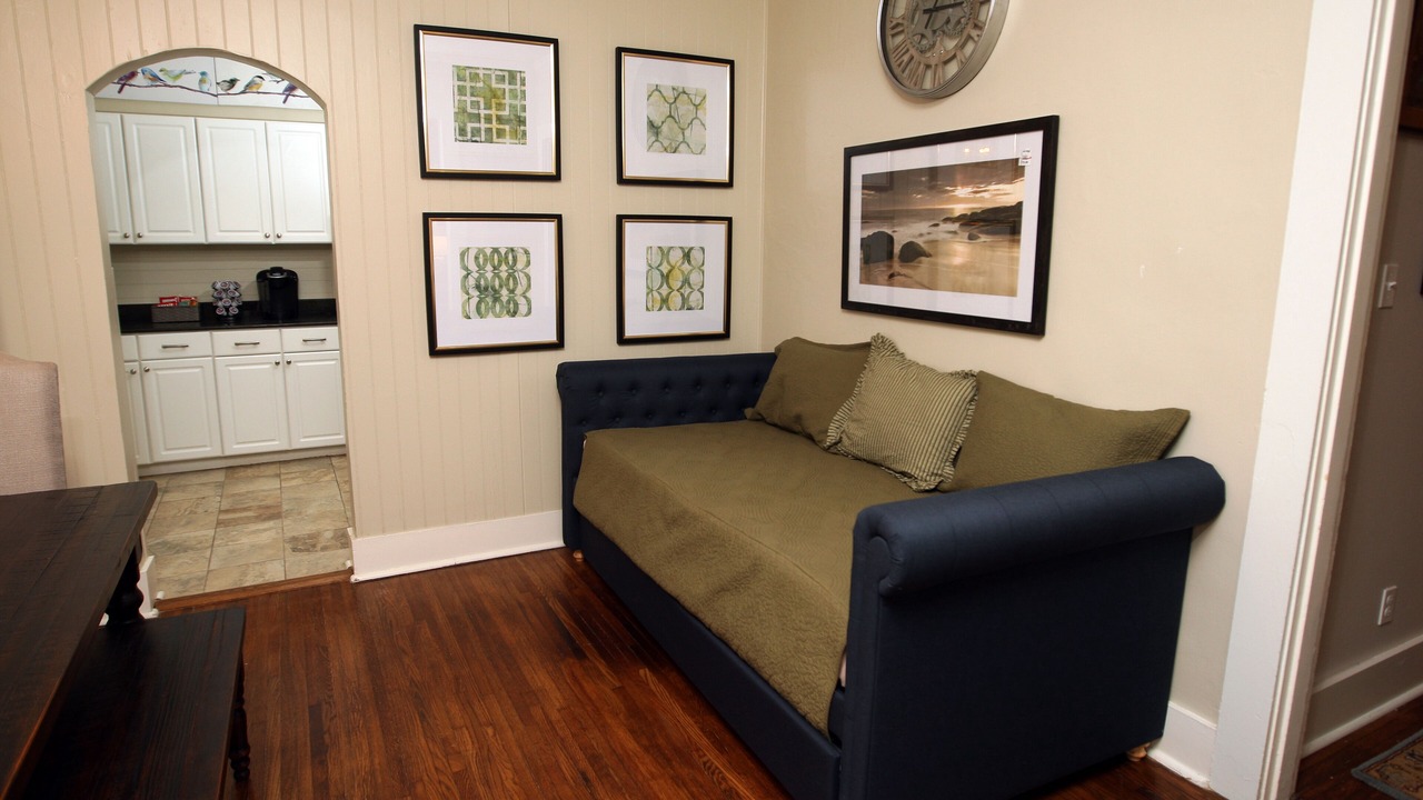 Photo of Livingroom in Lenox