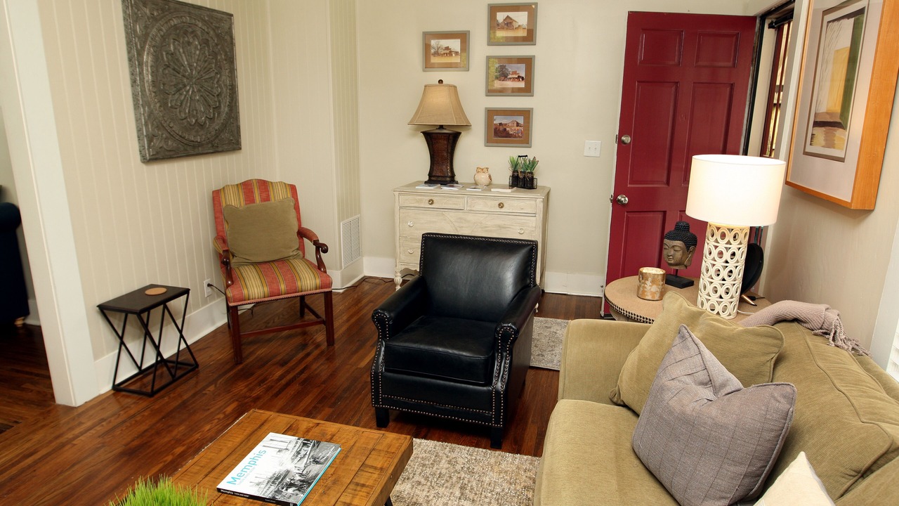 Photo of Livingroom in Lenox