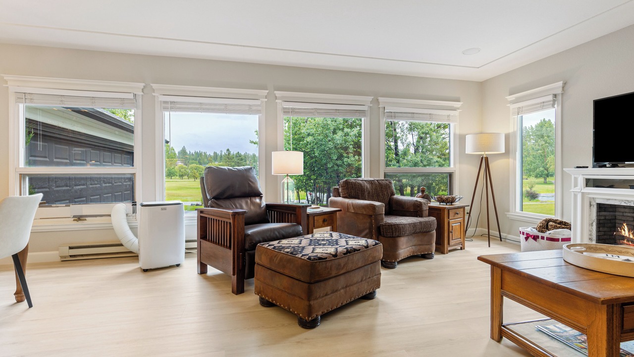 Photo of Livingroom in Columbia Falls