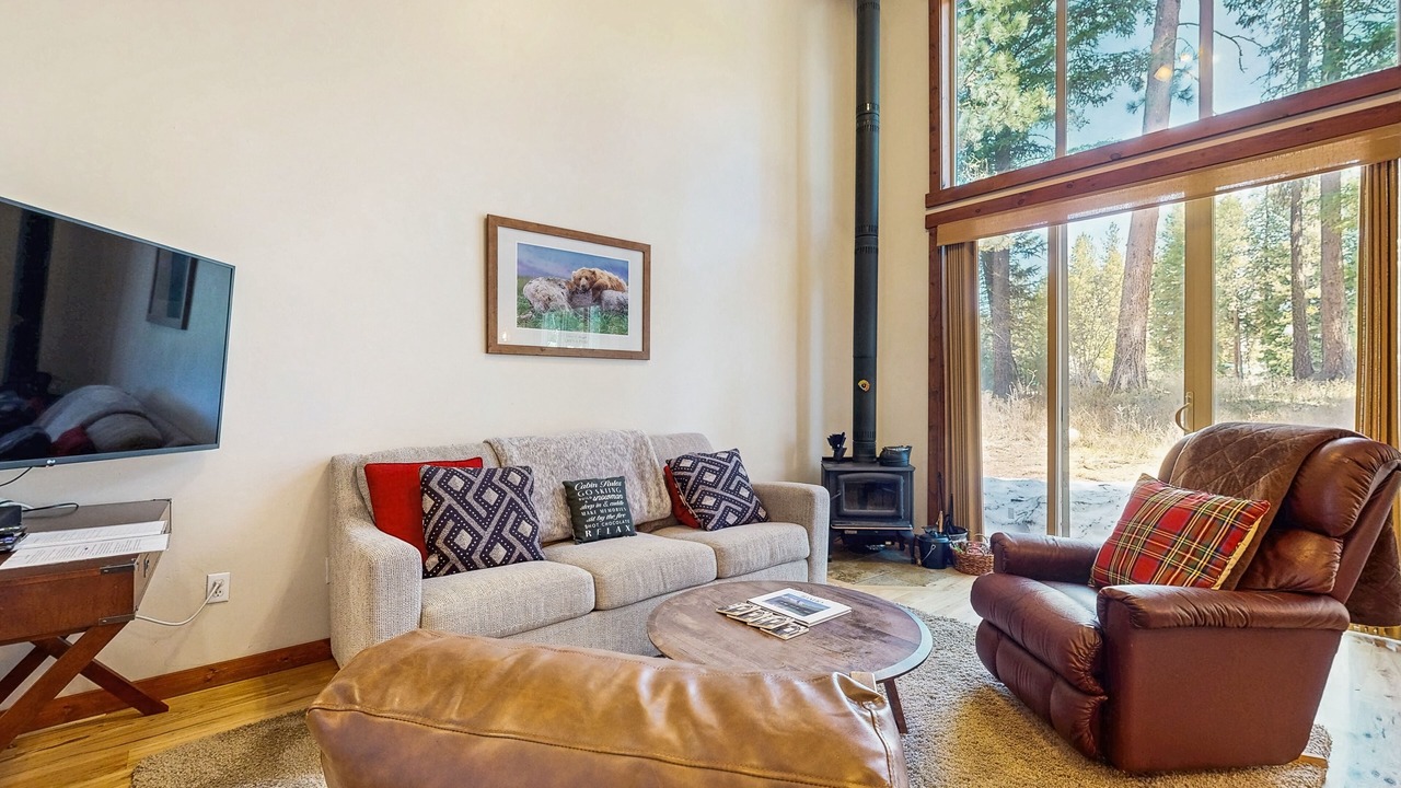 Photo of Livingroom in McCall