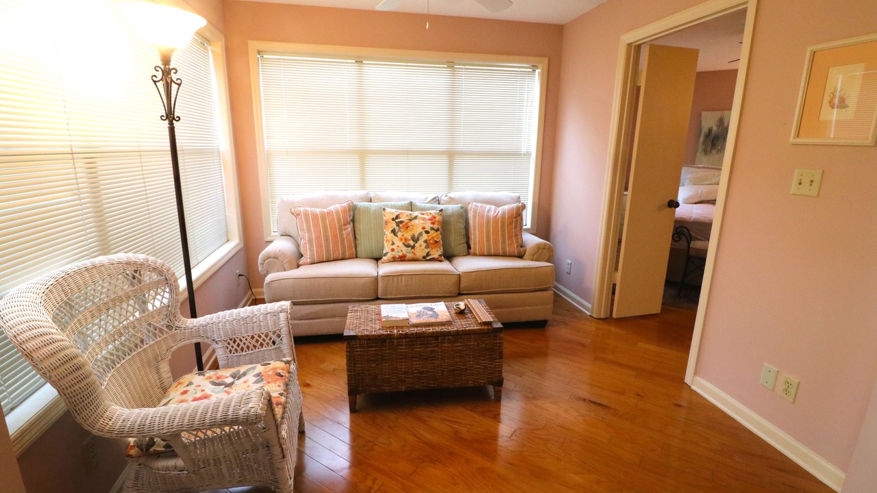 Photo of Livingroom in Saint Simons Island