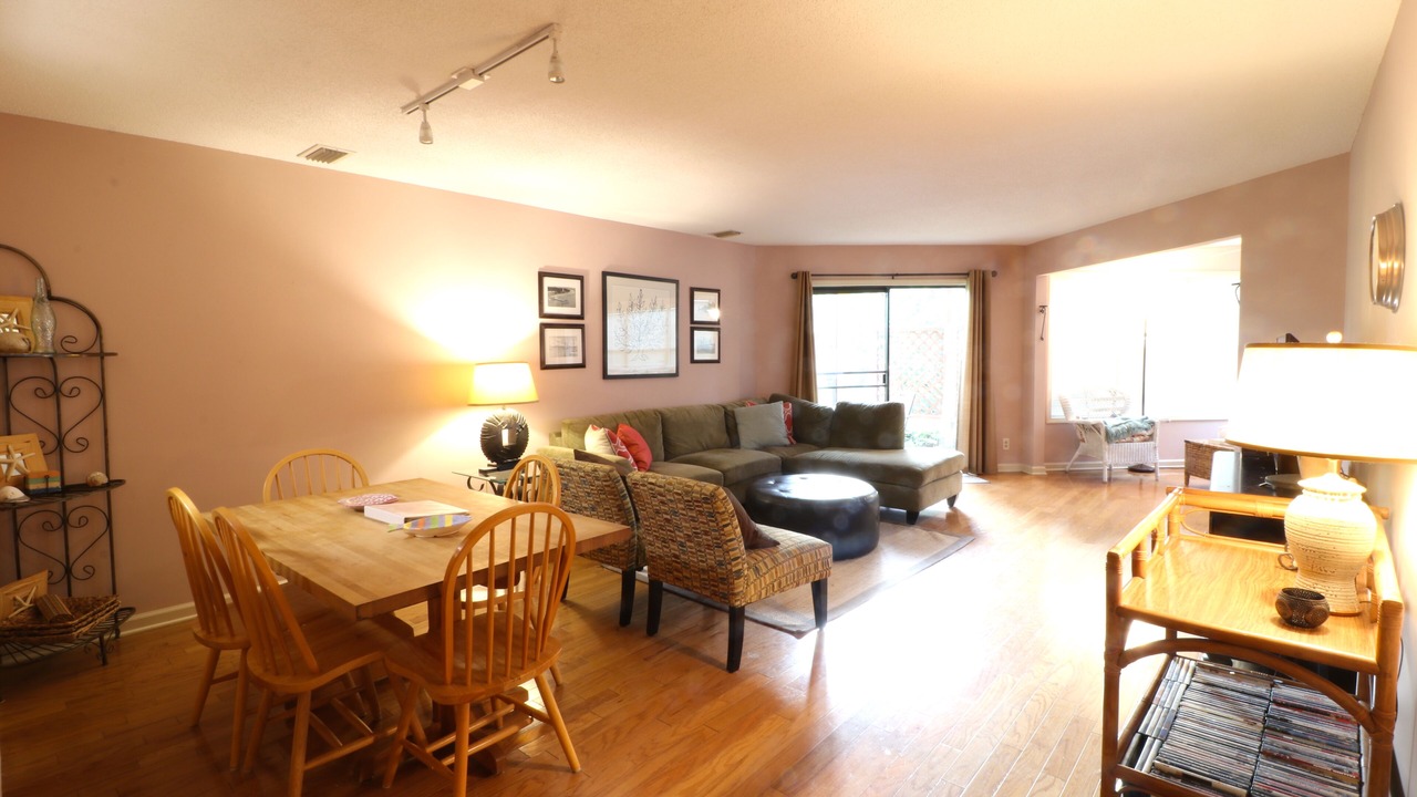 Photo of Livingroom in Saint Simons Island