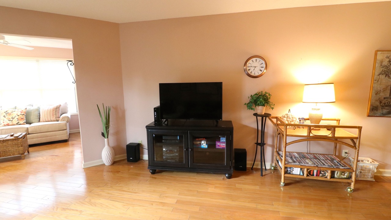 Photo of Livingroom in Saint Simons Island