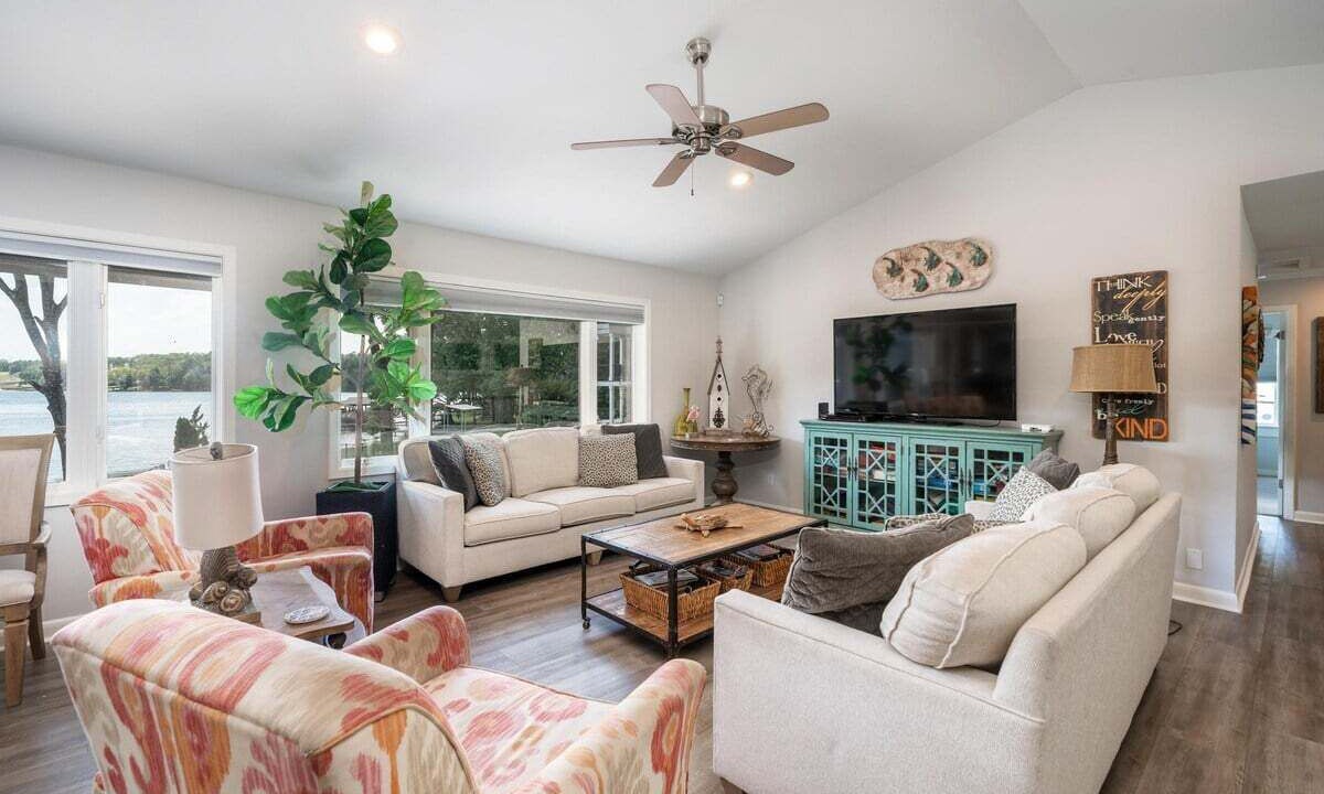 Photo of Livingroom in Hot Springs
