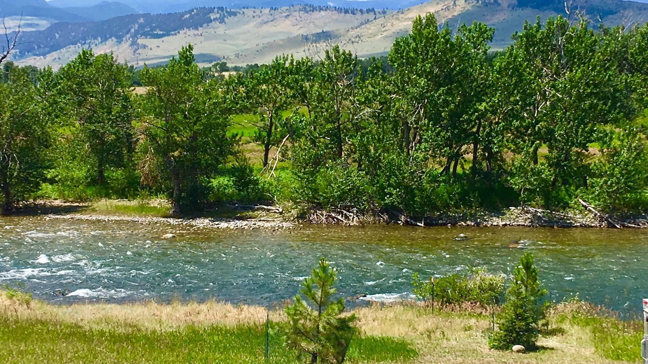 Photo of Outdoor in Fishtail