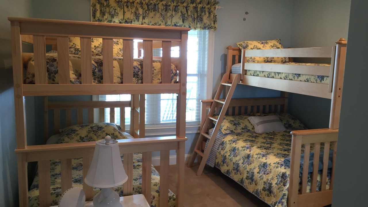 Photo of Bedroom in Lake Waccamaw