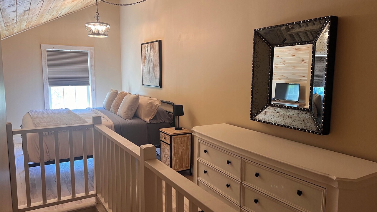 Photo of Bedroom in Loudonville