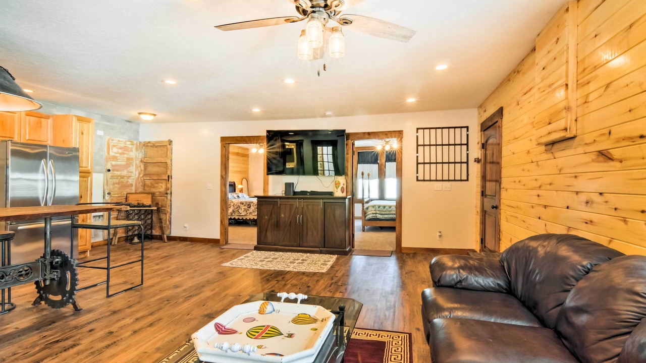 Photo of Bedroom in Salina
