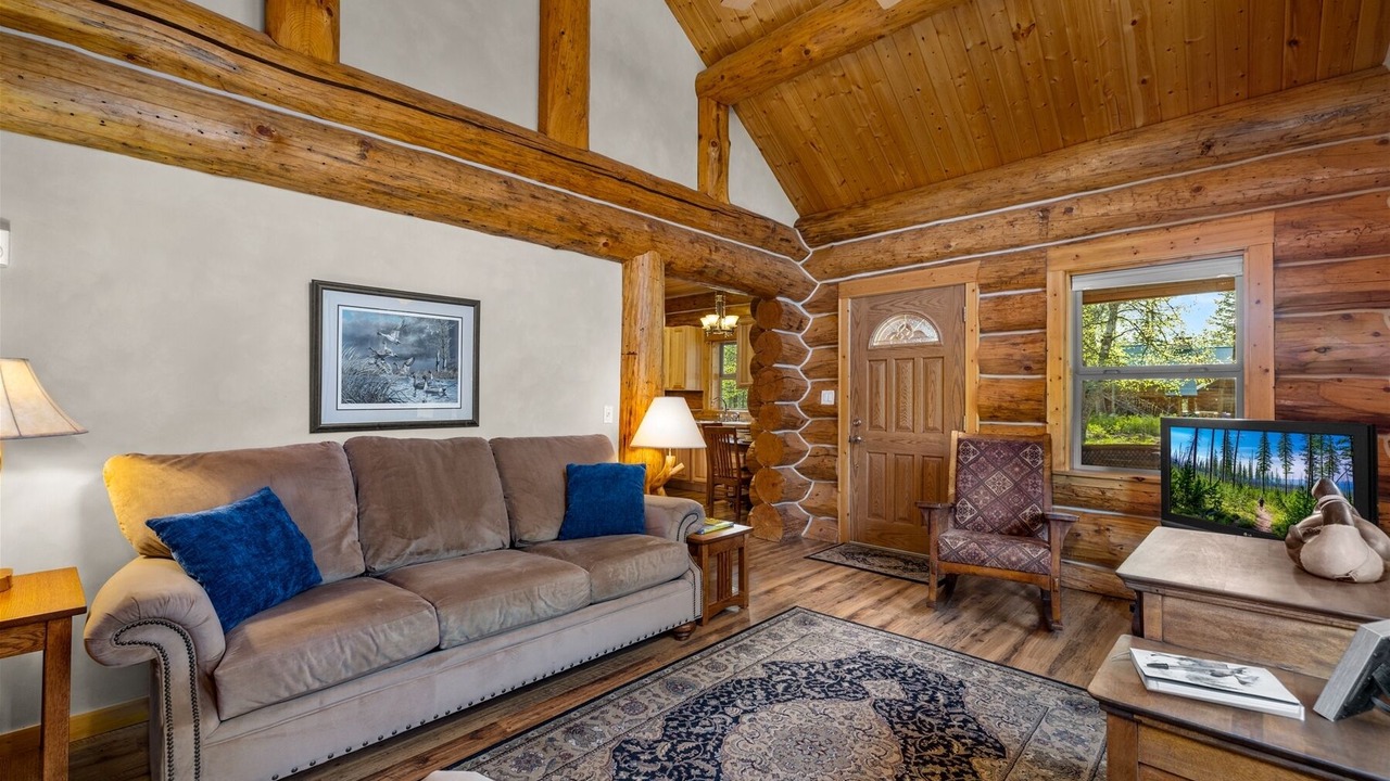 Photo of Bedroom in West Glacier