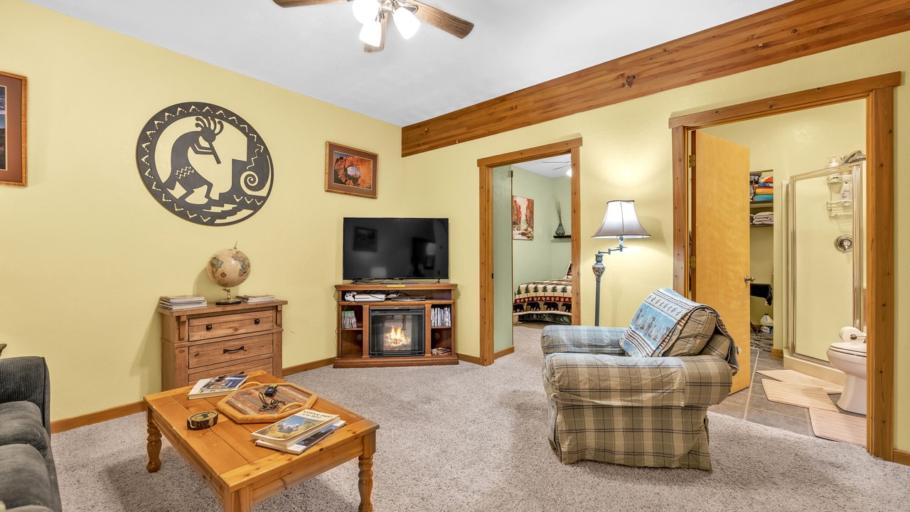 Photo of Livingroom in Star Valley Ranch
