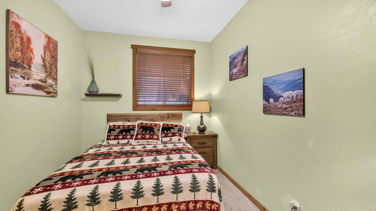 Photo of Bedroom in Star Valley Ranch