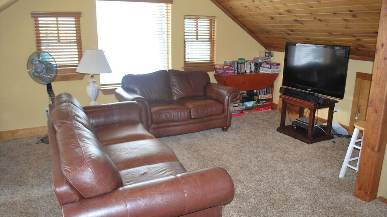 Photo of Livingroom in Clawson