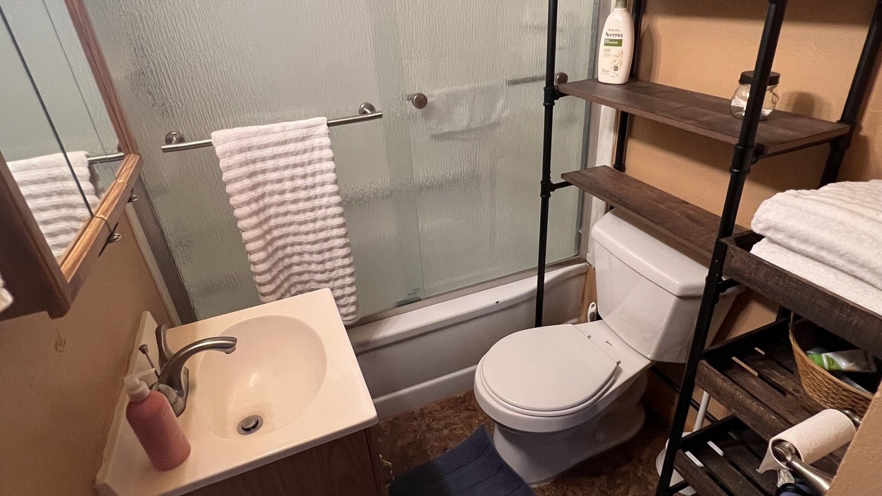 Photo of Bathroom in Lazy Acres