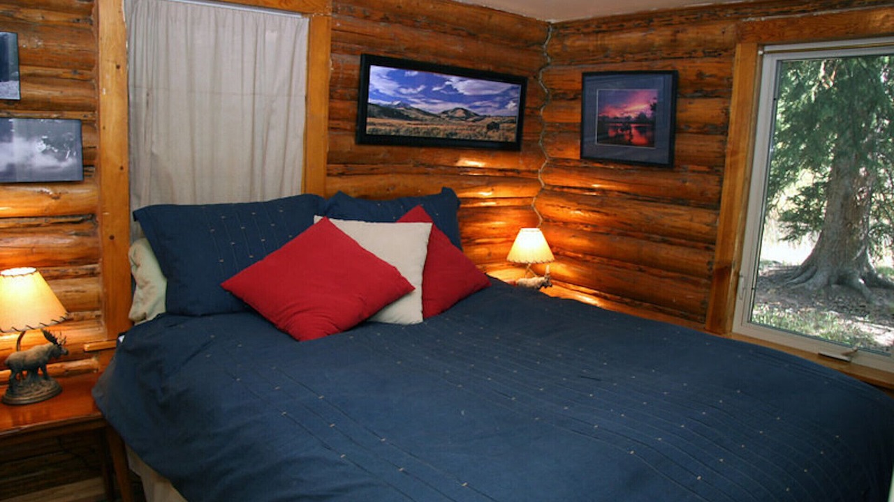 Photo of Bedroom in Lazy Acres