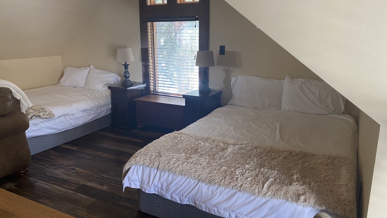 Photo of Bedroom in Cooke City-Silver Gate