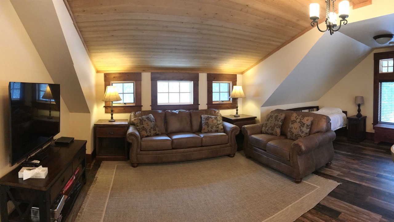 Photo of Livingroom in Cooke City-Silver Gate