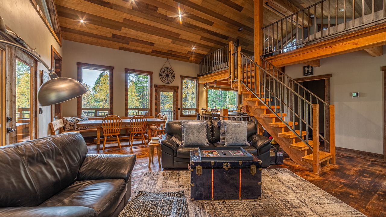 Photo of Livingroom in Columbia Falls