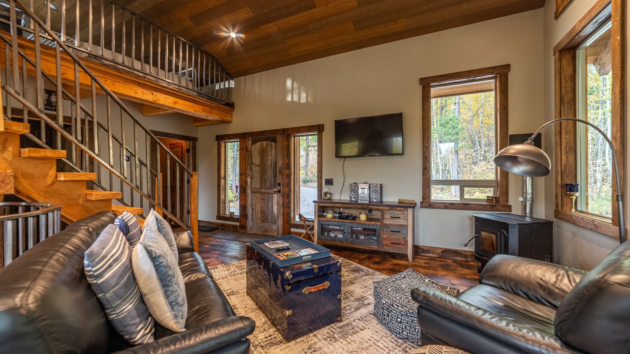 Photo of Livingroom in Columbia Falls