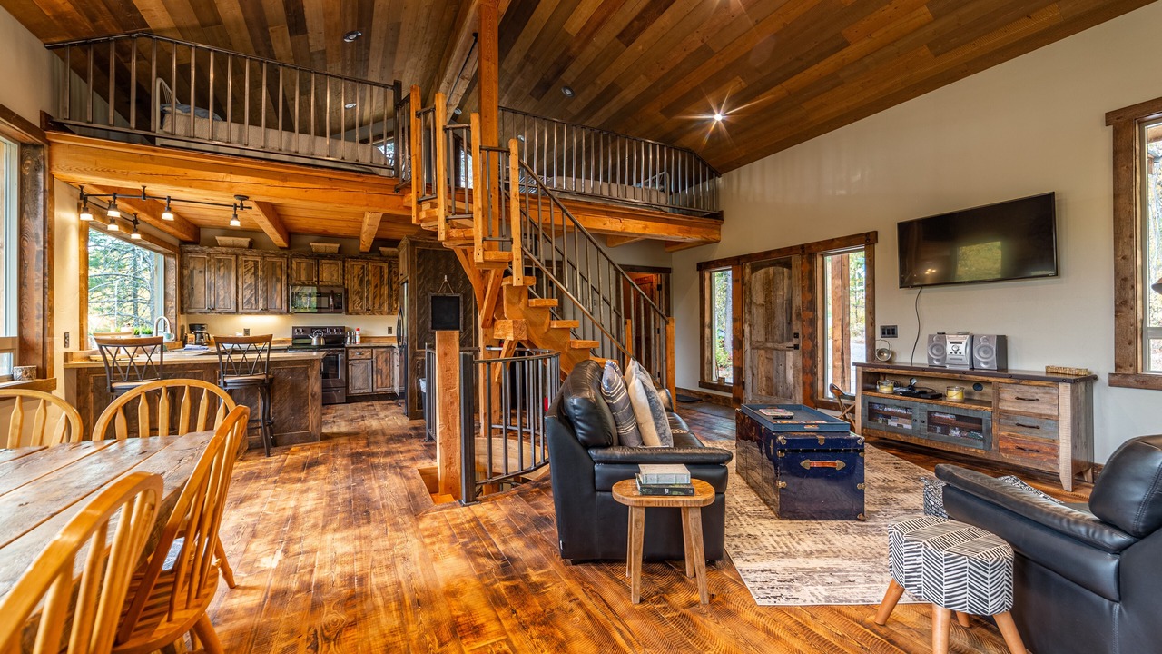 Photo of Livingroom in Columbia Falls