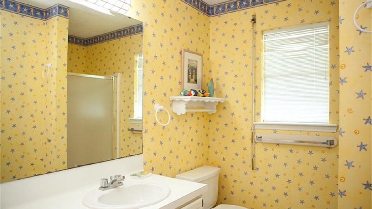 Photo of Bathroom in Spanish Grant