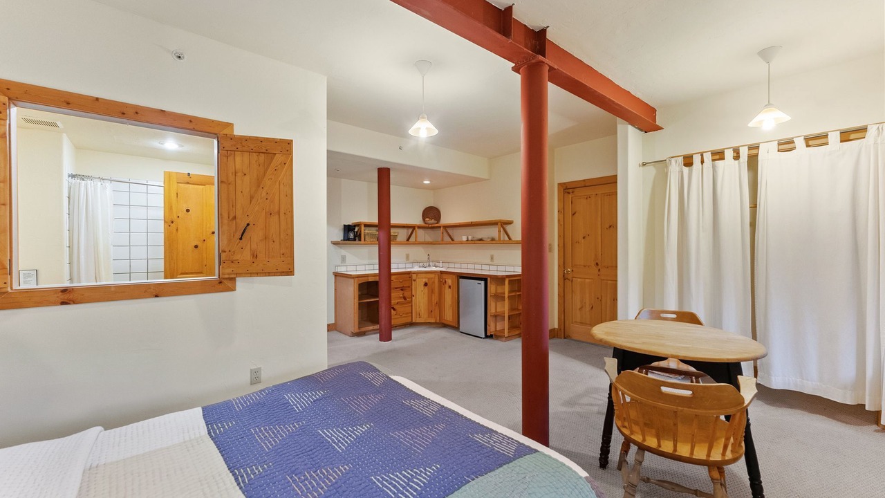 Photo of Bedroom in Sundance