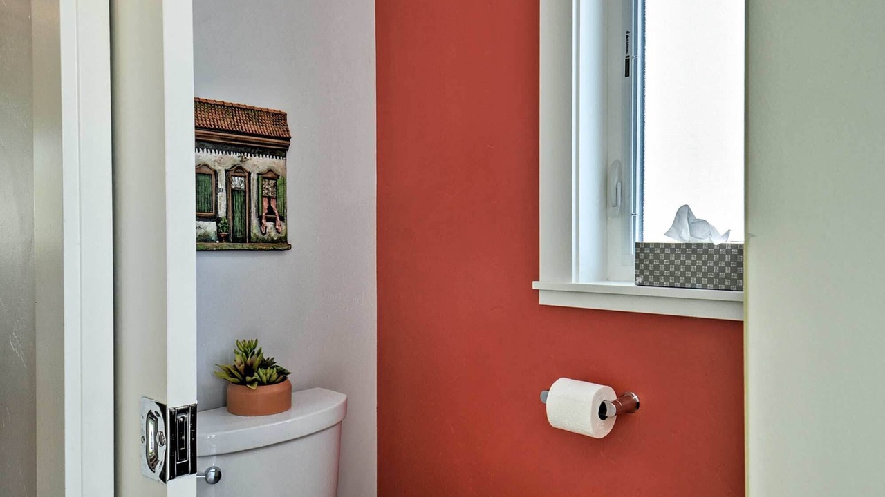 Photo of Bathroom in Franklin to the Fort