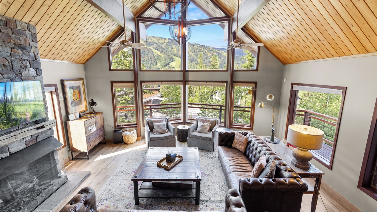 Photo of Livingroom in Whitefish