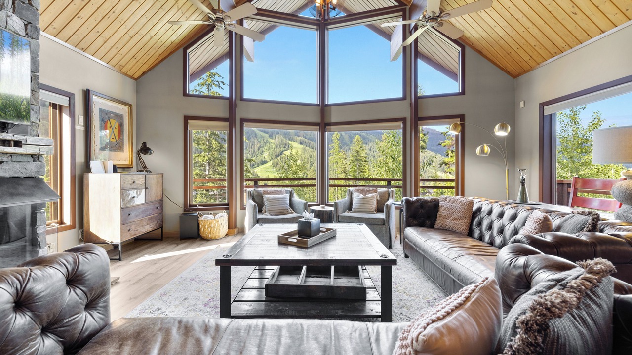 Photo of Livingroom in Whitefish