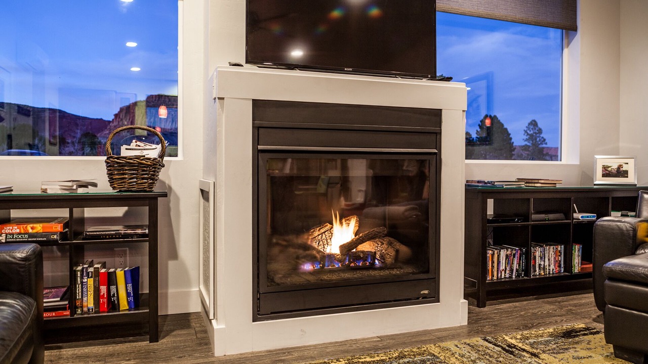 Photo of Livingroom in Torrey