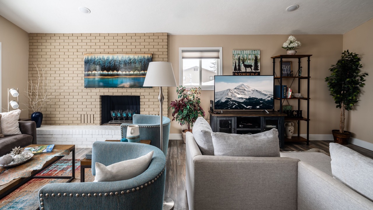 Photo of Livingroom in Four Corners