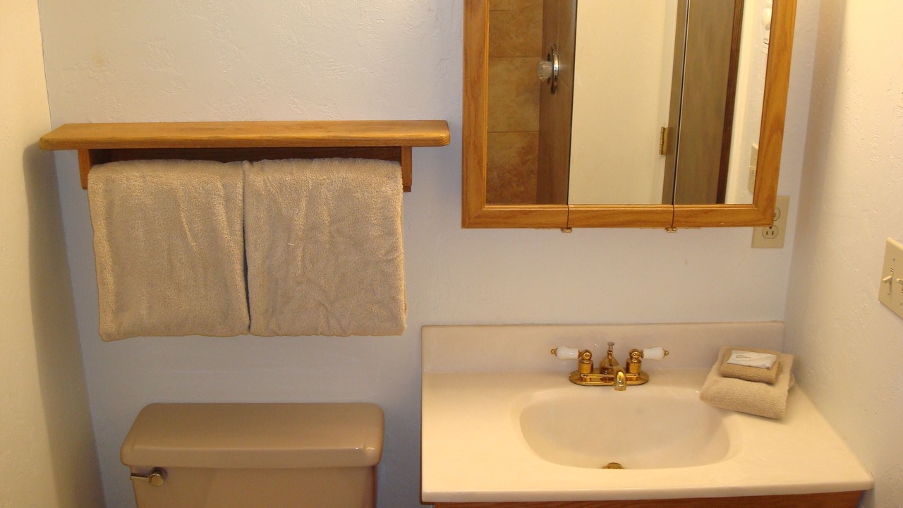 Photo of Bathroom in West Yellowstone