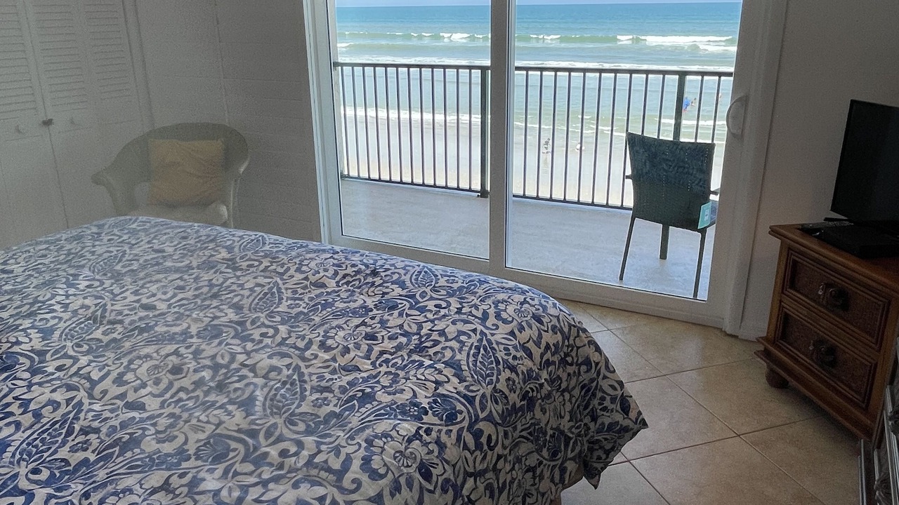 Photo of Bedroom in New Smyrna Beach