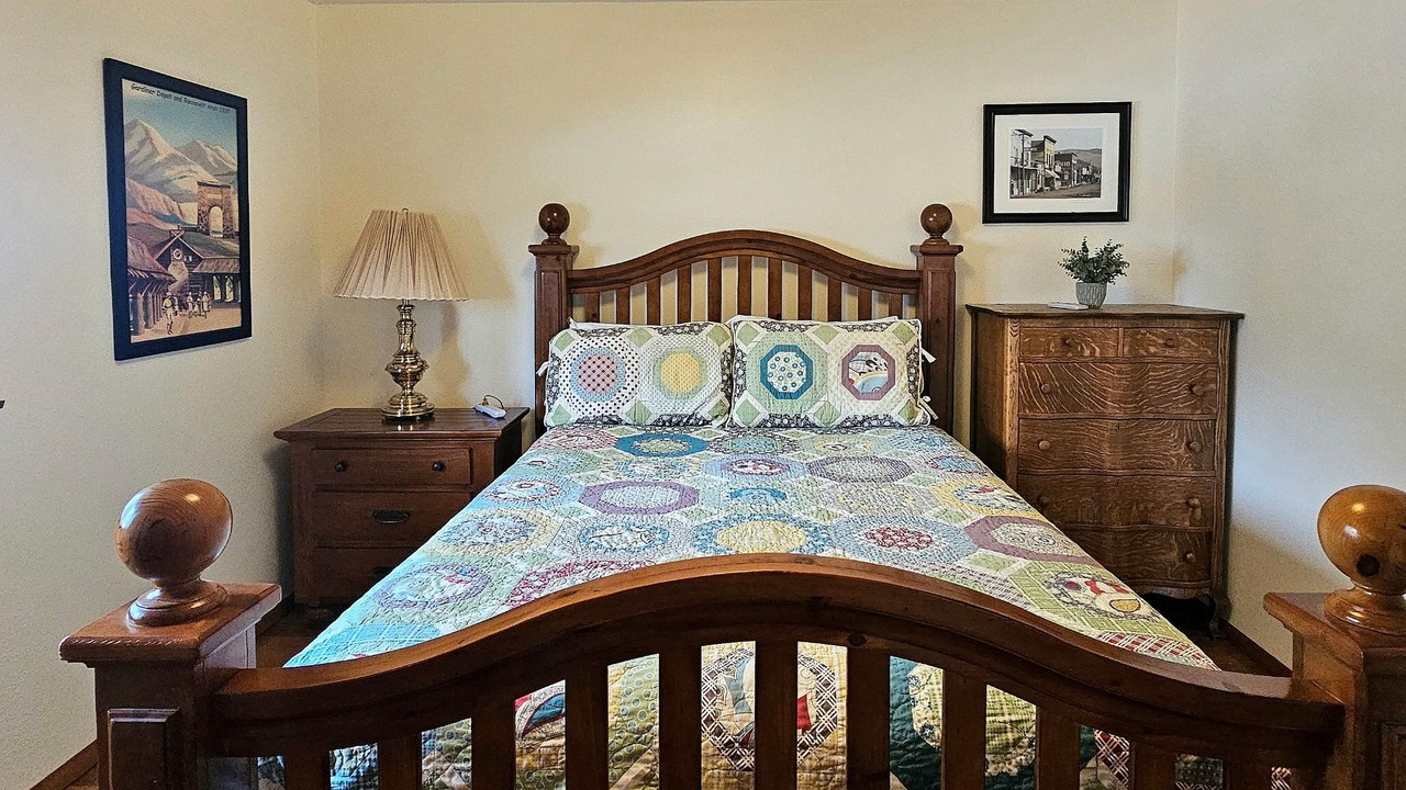 Photo of Bedroom in Gardiner