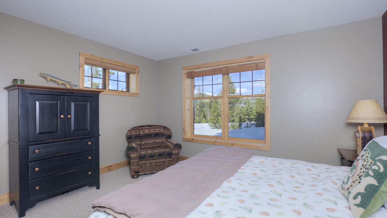 Photo of Bedroom in Big Sky