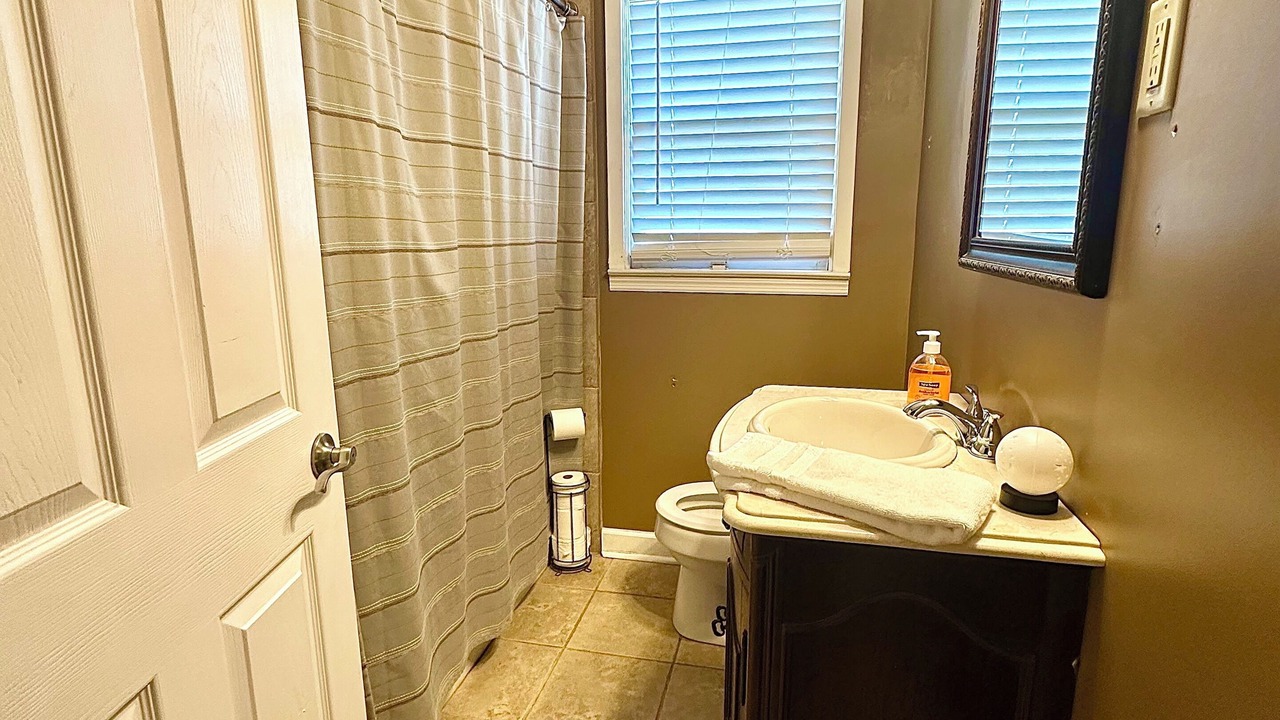 Photo of Bathroom in East Memphis