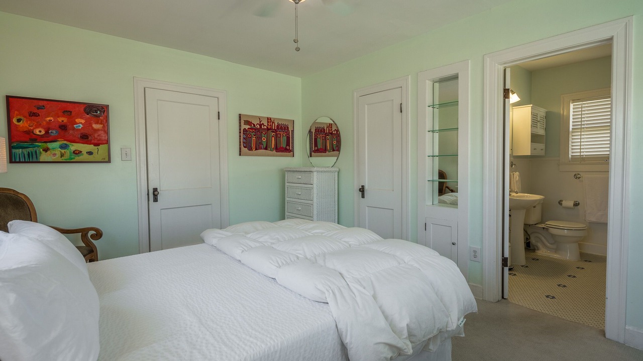 Photo of Bedroom in North University