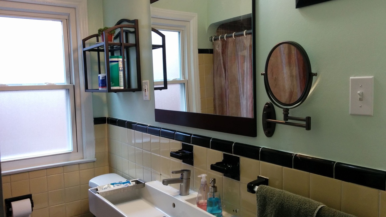 Photo of Bathroom in Oak Park