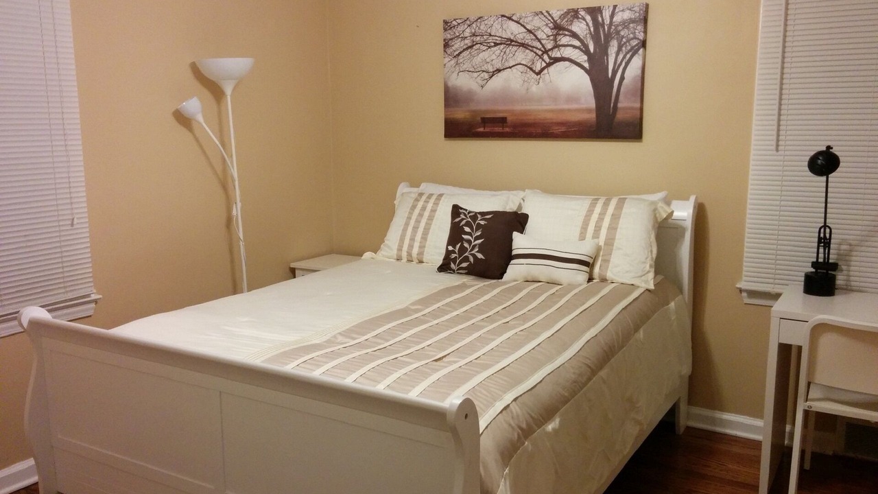 Photo of Bedroom in Oak Park
