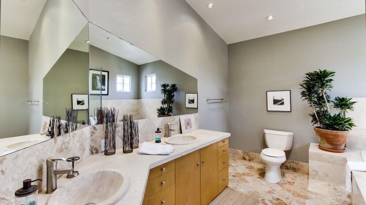 Photo of Bathroom in Sunset Cliffs