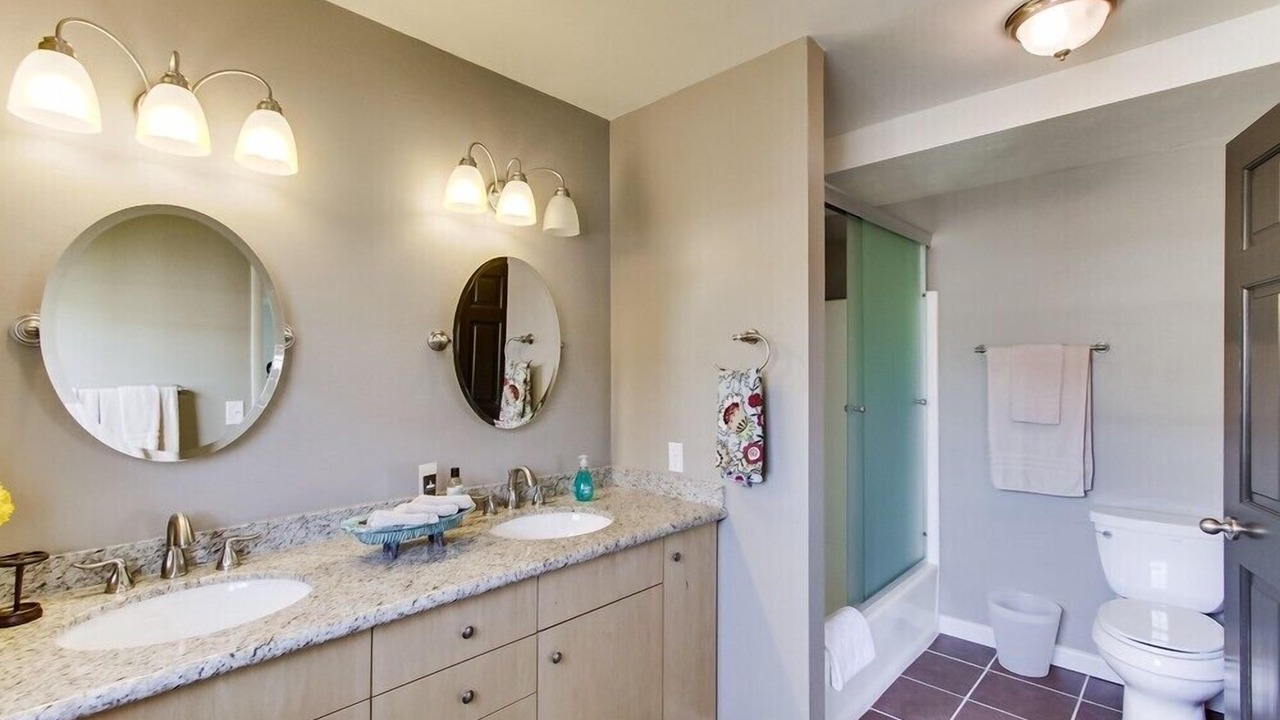 Photo of Bathroom in Sunset Cliffs