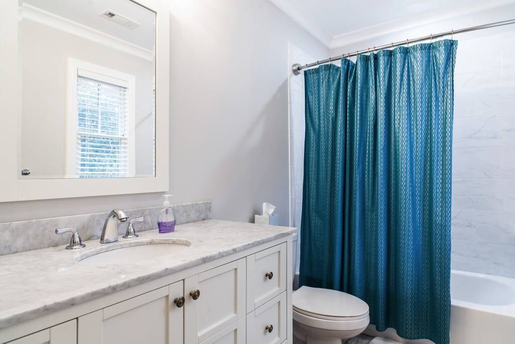 Photo of Bathroom in Midtown