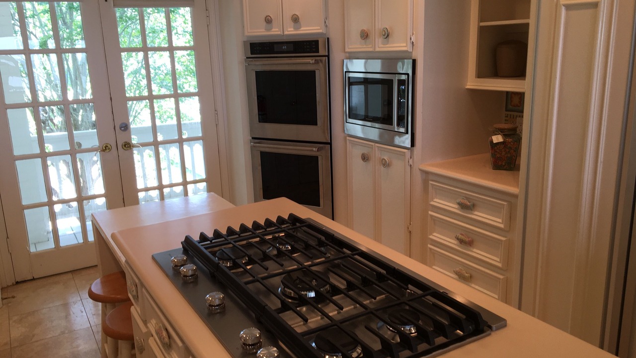 Photo of Kitchen in Clear Lake Shores
