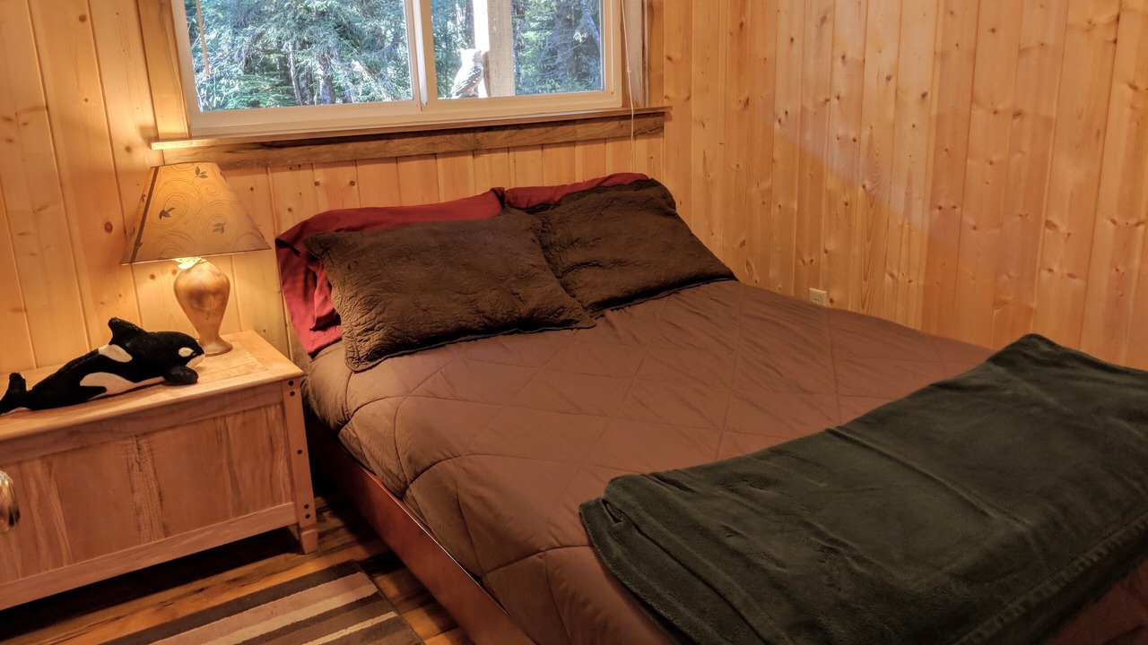 Photo of Bedroom in Reedsport