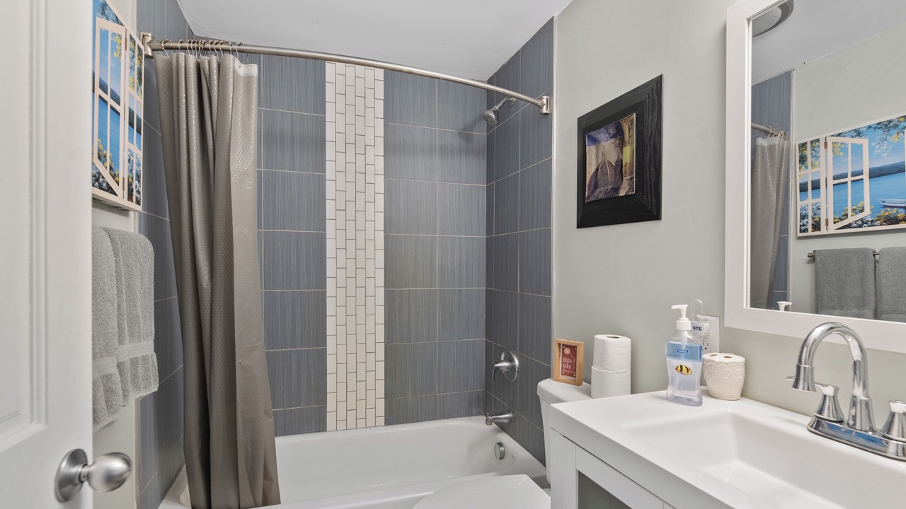 Photo of Bathroom in Oxbow