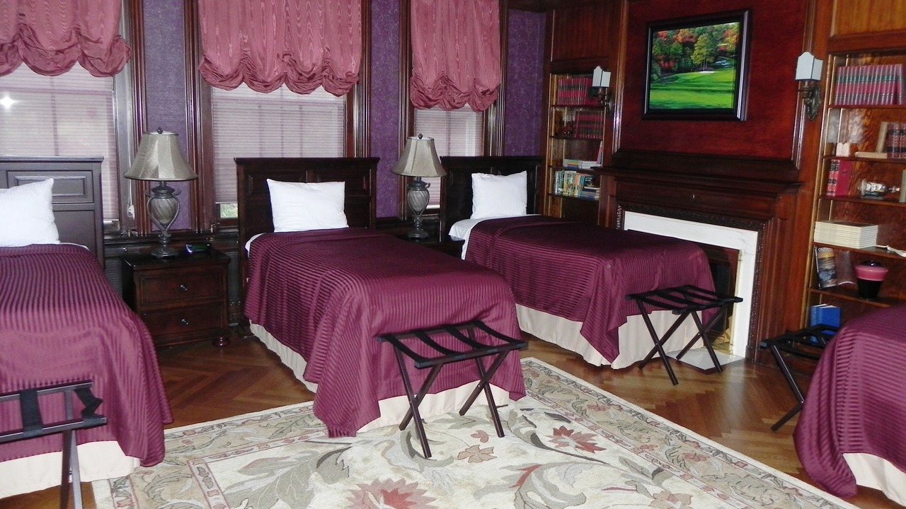 Photo of Bedroom in Youngstown