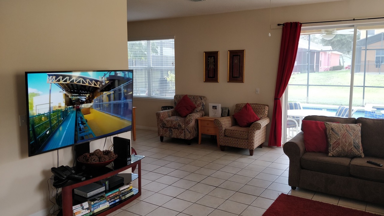 Photo of Livingroom in Sandy Ridge