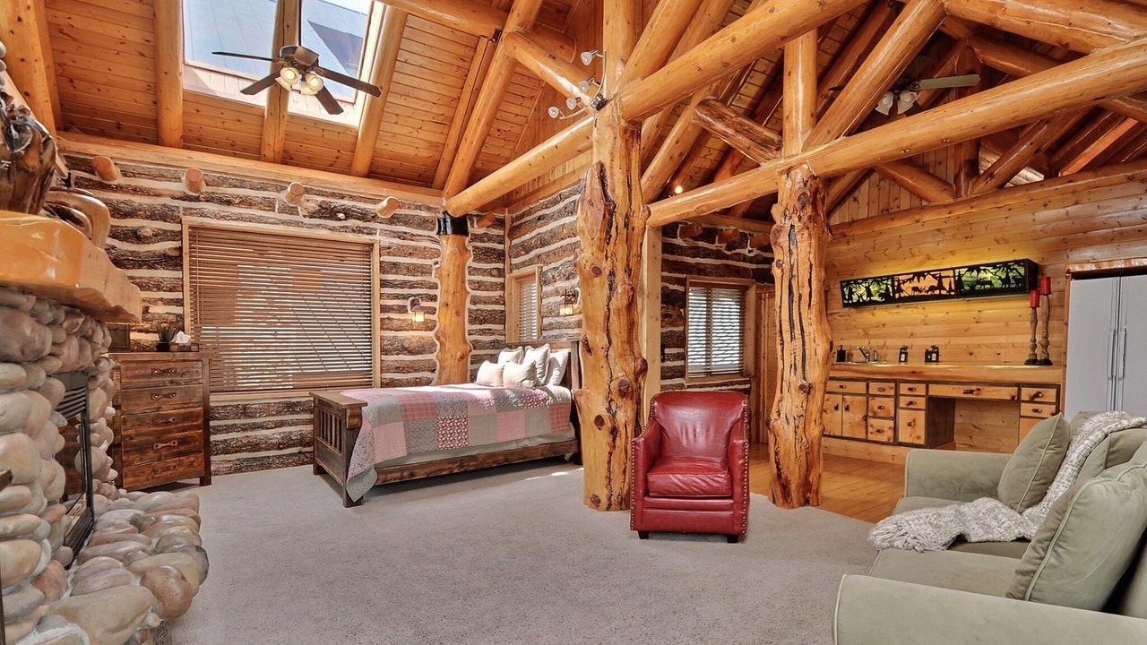 Photo of Bedroom in Timber Lakes