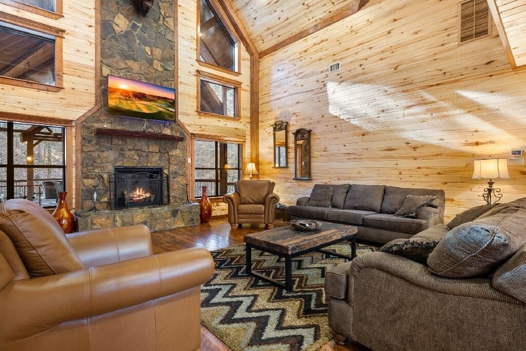 Photo of Livingroom in Broken Bow