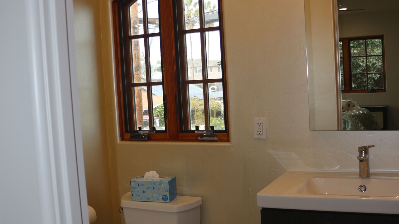 Photo of Bathroom in Loma Portal