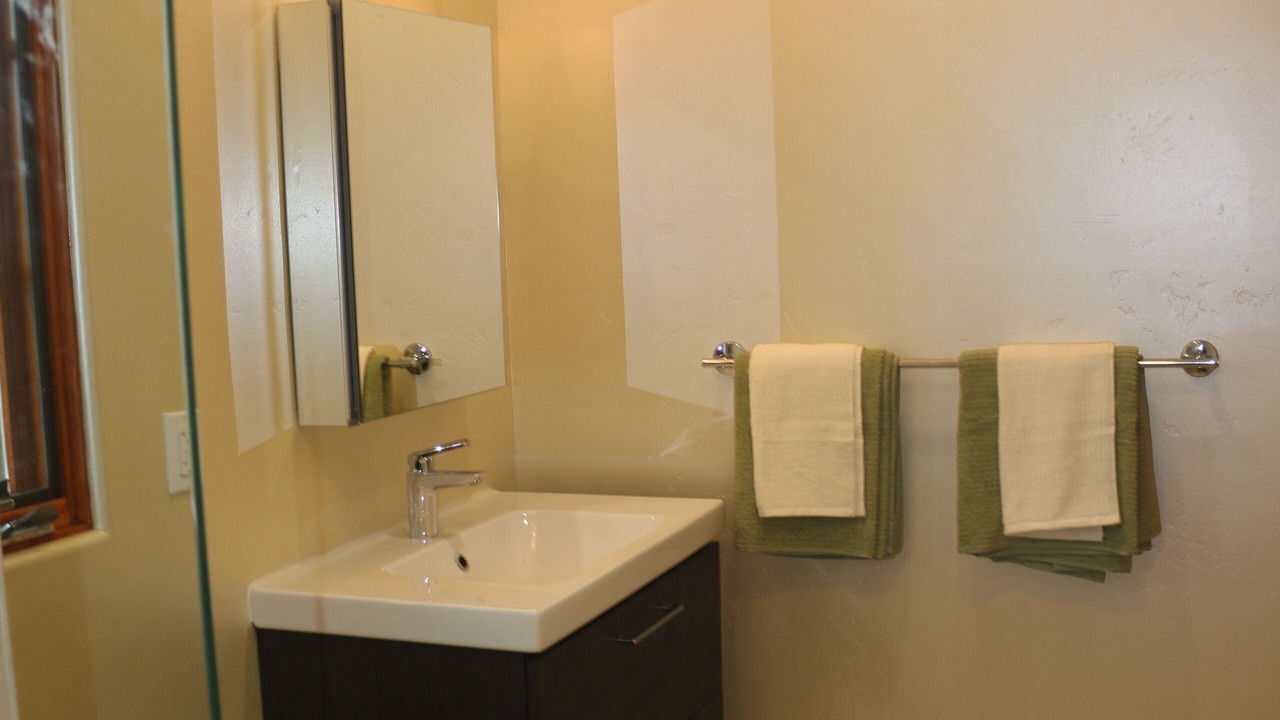 Photo of Bathroom in Loma Portal